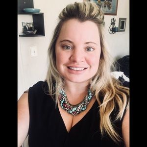 Stella & Dot Jewelry - GREAT VALUE Stella and Dot Masterpiece Necklace Stella & Dot Jewelry - GREAT VALUE Stella and Dot Masterpiece Necklace